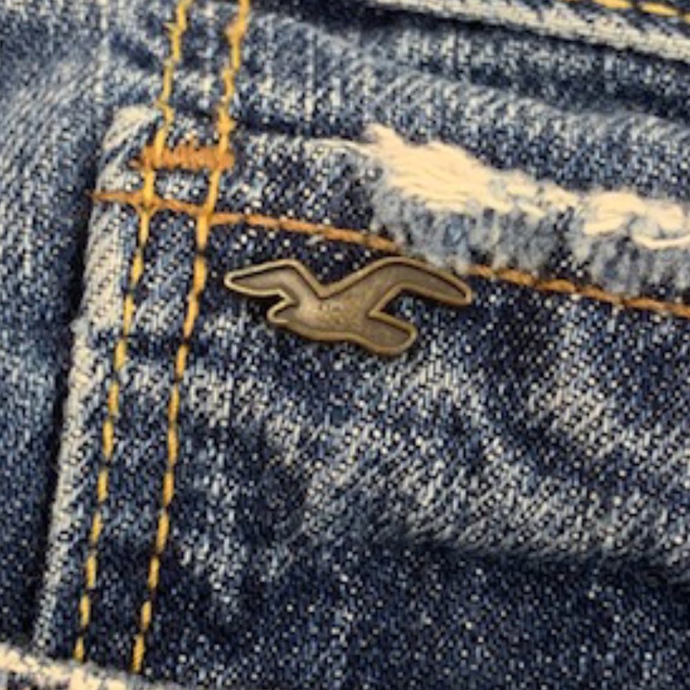 Hollister jeans shorts. Laguna Skinny. Size 9R. - Picture 10 of 15